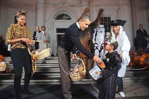 Shtepia e Bardhe feston Halloween-in