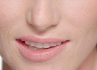 5 ndryshimet që i ndodhin trupit kur puthni për herë të parë